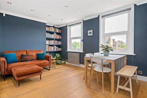 2 bedroom apartment for sale, Blackstock Road, London, N4