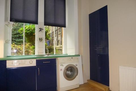 1 bedroom ground floor flat to rent, Hyndland Street, Glasgow G11