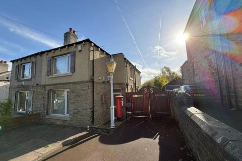 3 bedroom semi-detached house for sale, Moorlands Road, Dewsbury