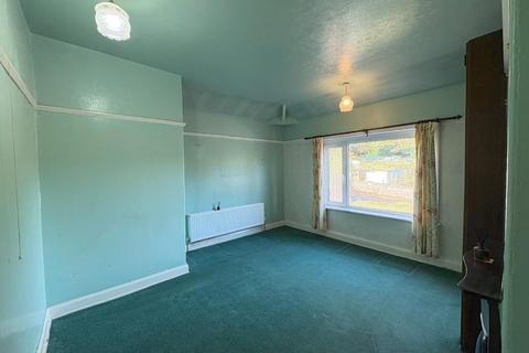 3 bedroom semi-detached house for sale, Moorlands Road, Dewsbury