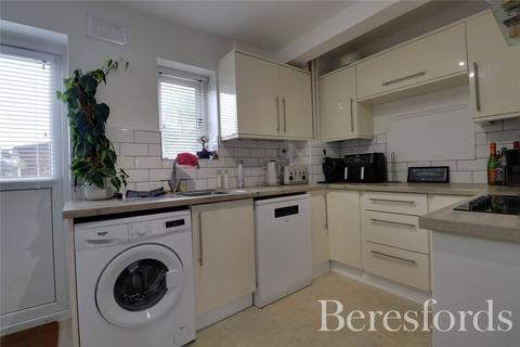 3 bedroom semi-detached house to rent, Long Ridings Avenue, Hutton, CM13