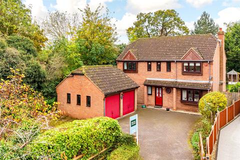 Rowsham Dell, Giffard Park, Milton Keynes, Buckinghamshire, MK14