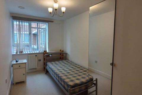 2 bedroom flat for sale, Heathcroft, London W5