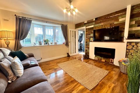 3 bedroom end of terrace house for sale, Cross Street, Walsall WS3