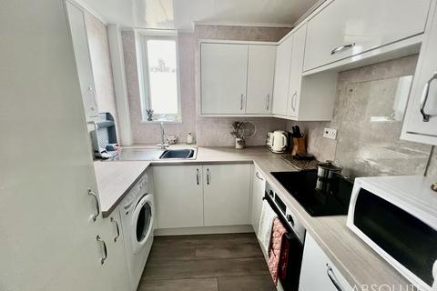 1 bedroom flat for sale, Mead Close, Paignton, TQ3