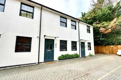 1 bedroom terraced house to rent, Winston  House, 1 High Road, Ickenham, UB10