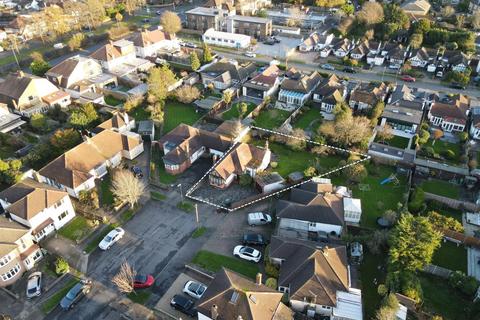 2 bedroom detached bungalow for sale, Francis Close, Ewell