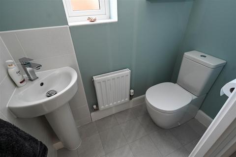 15 Mill Holme Fold, Bradford, BD10 0FA