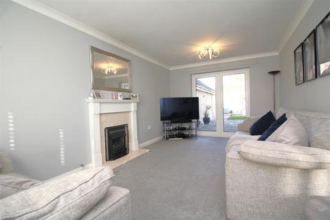 4 bedroom detached house for sale, Standish Court, Peterborough