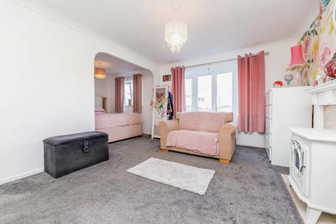 6 Wendel Grove, Elsecar, Barnsley, S74 8DU