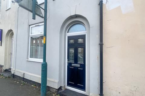 2 bedroom terraced house for sale, Old Road, Hyde