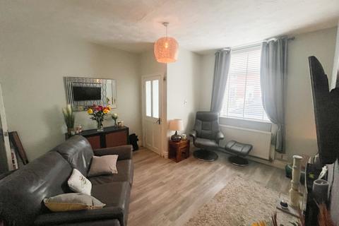 2 bedroom terraced house for sale, Old Road, Hyde