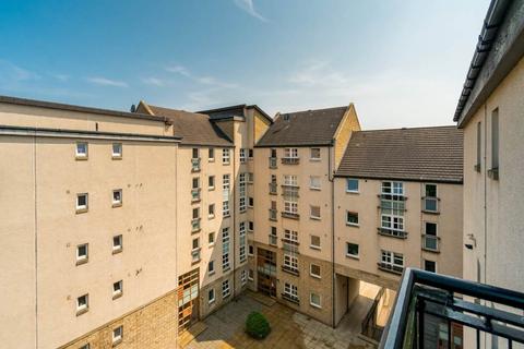 24/15 Springfield Street, Edinburgh, EH6 5DE