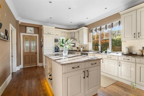 undefined, Longdon Court, Evesham WR11