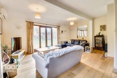The Hermitage Cudham Road, Tatsfield, Westerham, TN16 2NS