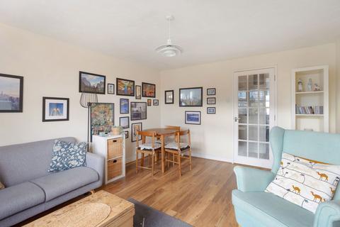 90 Basevi Way, London, SE8 3JS