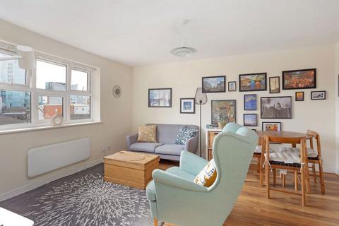 90 Basevi Way, London, SE8 3JS