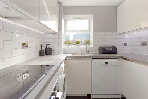 90 Basevi Way, London, SE8 3JS