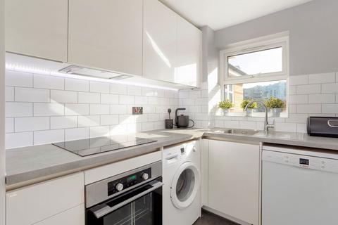 90 Basevi Way, London, SE8 3JS