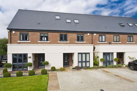 12 Carleton Avenue, East Molesey, KT8 0AL