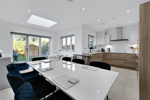 12 Carleton Avenue, East Molesey, KT8 0AL