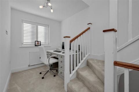 12 Carleton Avenue, East Molesey, KT8 0AL