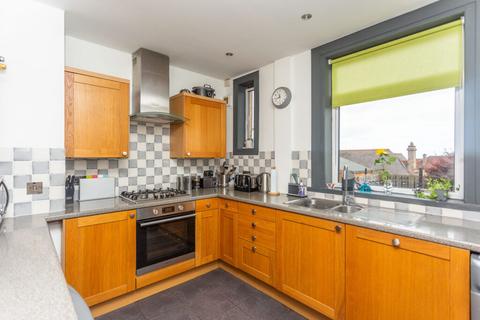 2 bedroom flat for sale, 58 Northfield Crescent, Edinburgh, EH8 7QD