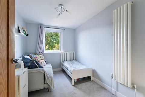 281 Hook Road, Epsom, KT19 8UA