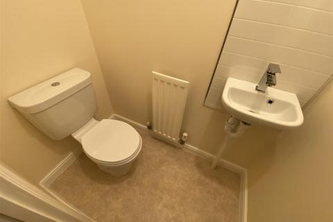 2 bedroom terraced house to rent, Oak Avenue, Old Goole