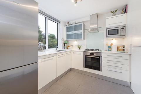 2 bedroom flat to rent, Adamson Road, Hampstead, London,  NW3