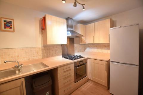 2 bedroom flat to rent, Guillemot Road, Portishead