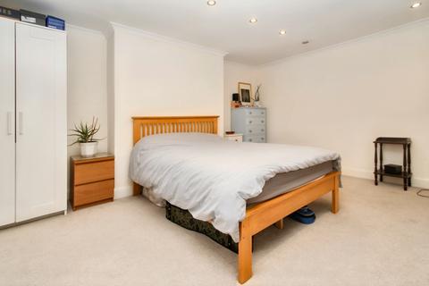 2 bedroom apartment for sale, 20 Hillingdon Road, Uxbridge, Greater London