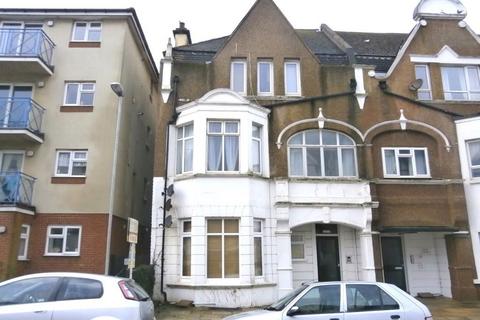 1 bedroom flat to rent, Park Road, Bexhill on Sea