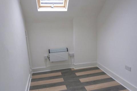 1 bedroom flat to rent, Park Road, Bexhill on Sea