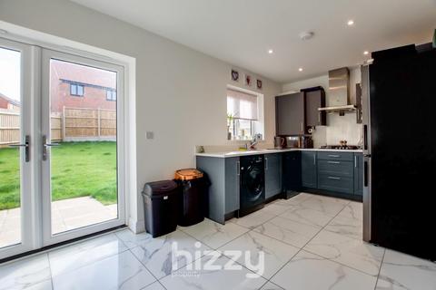 3 bedroom detached house for sale, Edrich Place, Hadleigh IP7