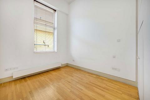 3 bedroom flat for sale, Peterborough Road, Fulham SW6