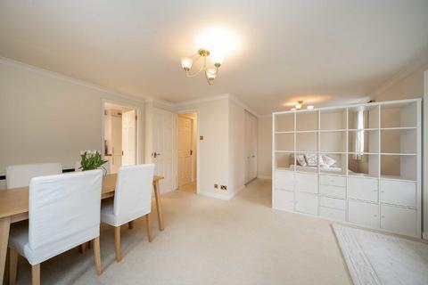 Studio for sale, Brompton Park Crescent, Fulham SW6