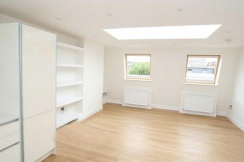 2 bedroom flat to rent, Chesson Road, London W14