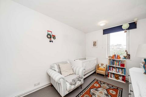 3 bedroom flat for sale, Dawes Road, London SW6