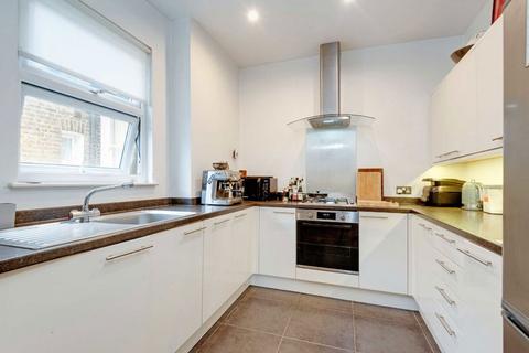 2 bedroom flat to rent, Danehurst Street, Fulham SW6