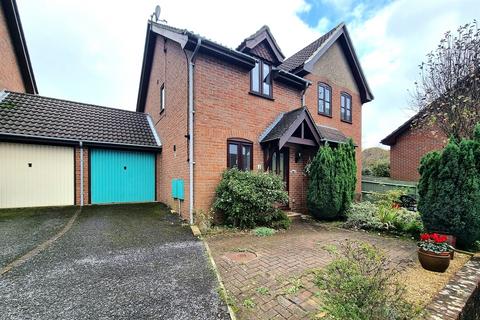 2 bedroom semi-detached house to rent, South Millers Dale