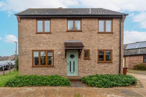 4 bedroom detached house for sale, Cannell Road, Loddon