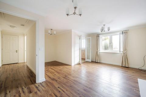 1 bedroom flat for sale, Limpsfield Road, Warlingham CR6