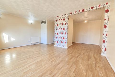 3 bedroom terraced house for sale, Cedar Avenue, Wickford, Essex