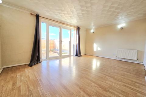 3 bedroom terraced house for sale, Cedar Avenue, Wickford, Essex