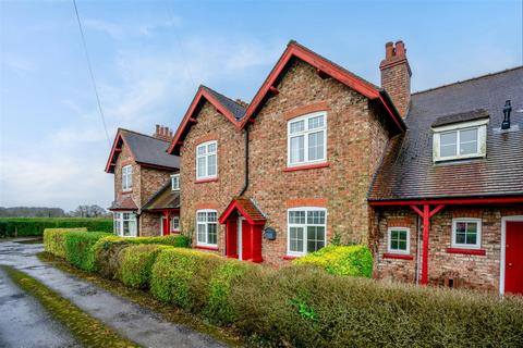 3 bedroom cottage to rent, St Catherines Cottage, Moorlands Road, Skelton, York, YO31 1YA