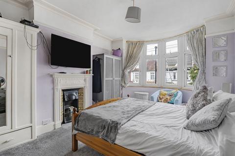 3 bedroom terraced house for sale, Nutfield Road, Thornton Heath, CR7