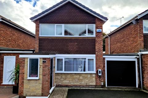 3 bedroom detached house for sale, Roseway, Rugeley. WS15 2XN