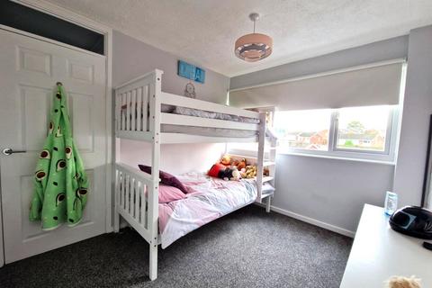 9 Roseway, Rugeley, WS15 2XN