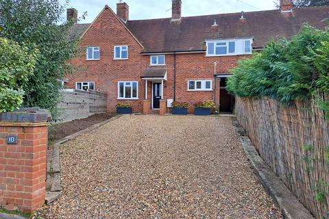 4 bedroom terraced house for sale, Rickford Hill, Guildford GU3